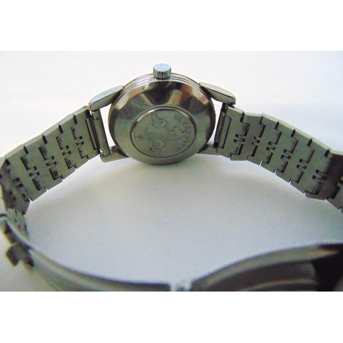 246 - Omega stainless steel gentlemans Seamaster wristwatch with original stainless steel bracelet