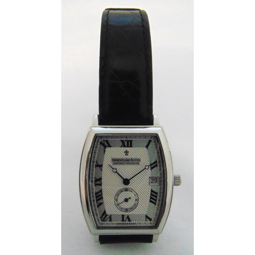 247 - Dreyfuss and Co. gentlemans wristwatch with date aperture and subsidiary seconds dial on original le... 
