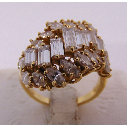 273 - 18ct yellow gold and diamond dress ring, approx total weight 8.7g