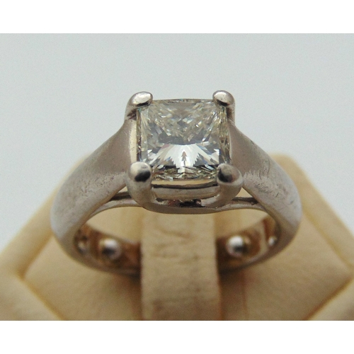 275 - Platinum diamond solitaire engagement ring to include GIA certificate and a matching wedding band, d... 