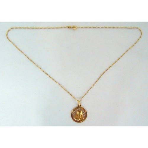 325 - 9ct yellow gold disc pendant on a 9ct gold chain, approx total weight 3.7g