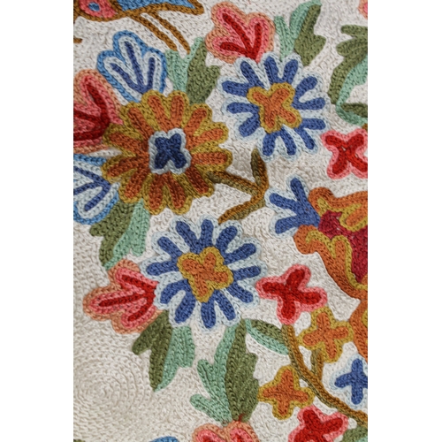 26 - Kashmir hand stitched natural dye small rug known as silk

	
Made in Kashmir

APX 150cm x 92cm