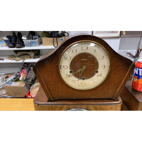 222 - Joblot of three vintage clocks