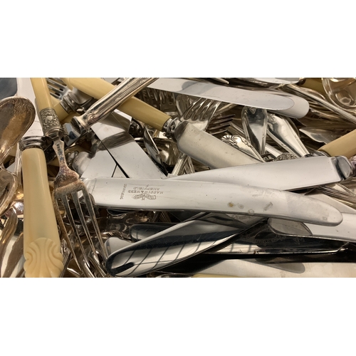 236 - Joblot of silver plated cutlery