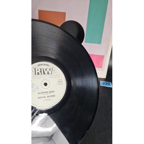 330 - Vinyl 12-inch record 