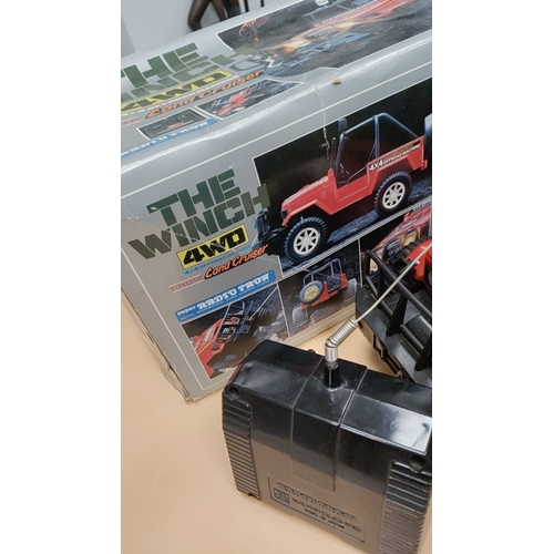 34 - The Winch 4wd Toyota land cruiser with digital radio remote control system in original box