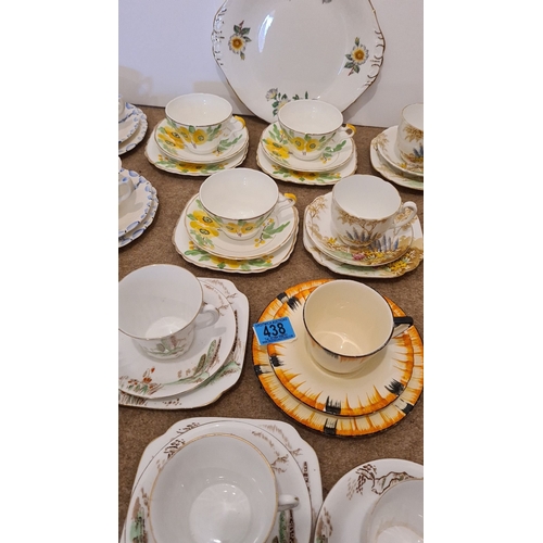 438 - Selection of art deco 1930/40's china to include 13 trios, 6 cups and saucer sets and other pieces a... 