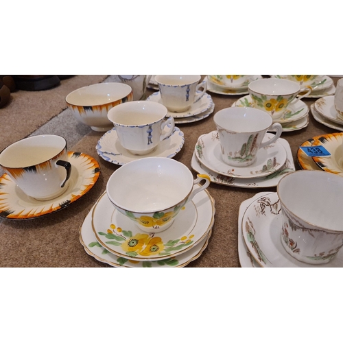 438 - Selection of art deco 1930/40's china to include 13 trios, 6 cups and saucer sets and other pieces a... 