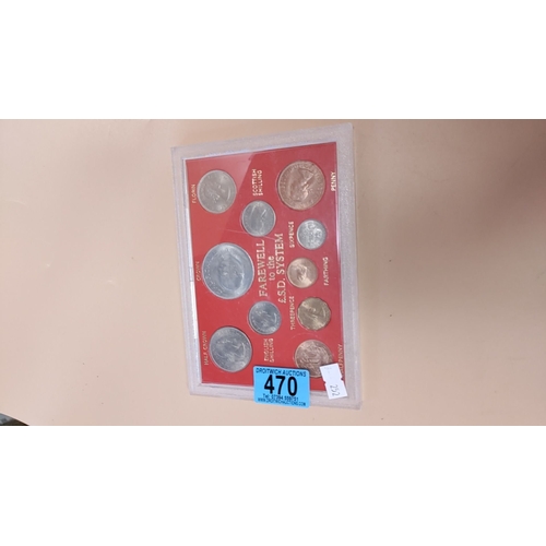 470 - Decimal coin set plus a collection of five pound coins amounting to £20 worth and a commemorative co... 