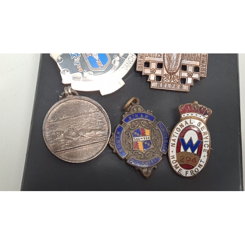 490 - Selection of vintage badges to include hallmarked silver, National Service  Home Front wwii enamel b... 