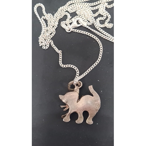 521 - 925 silver 60cm necklace with cat pendant