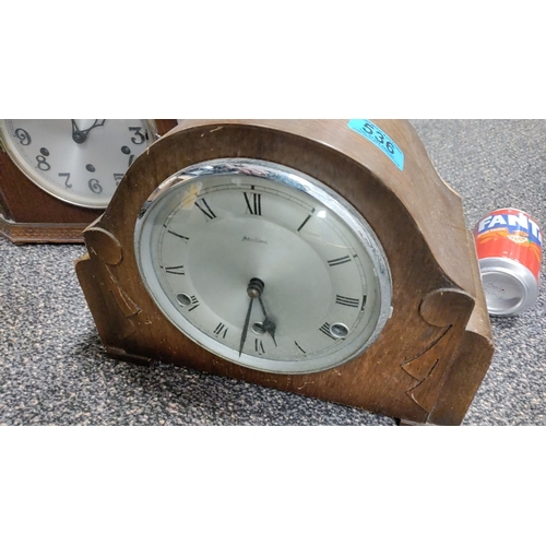 536 - Pair of mantle clocks