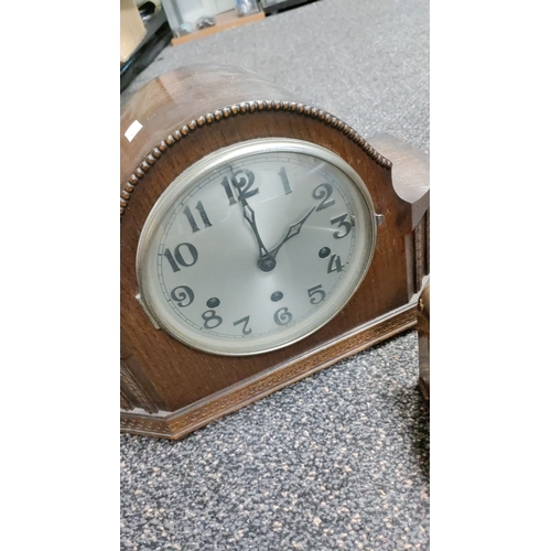 536 - Pair of mantle clocks