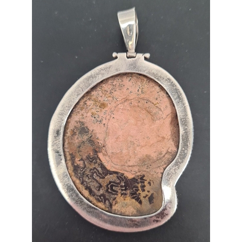 593 - 925 silver large ammonite pendant. 6cm