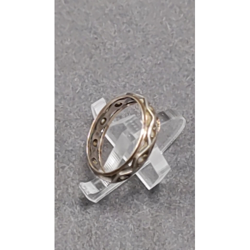 642 - Silver with gold accents ring size L