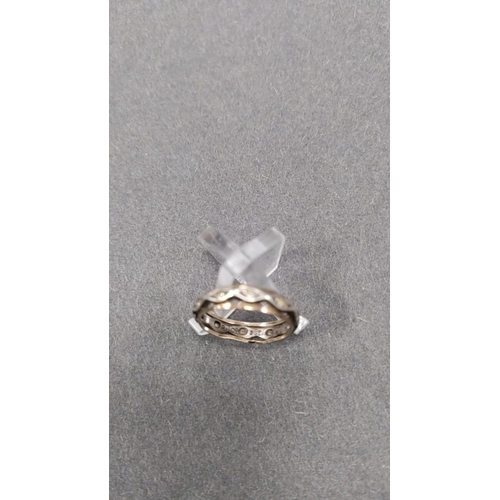 642 - Silver with gold accents ring size L