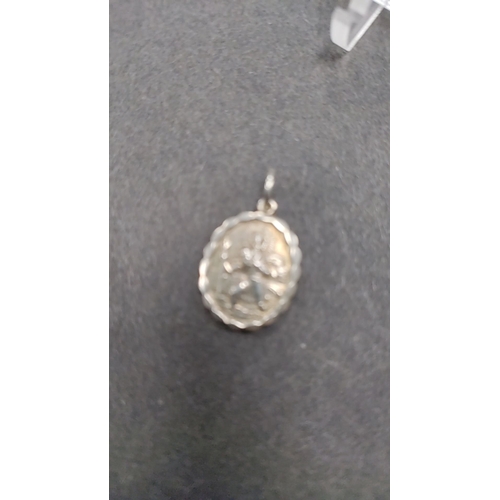 657 - White metal pendant