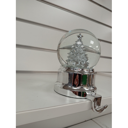 29 - Christmas tree glass snow globe stocking holder