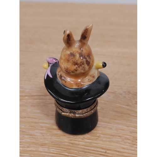 94 - Limoges Rabbit in a top hat trinket box. H 6.5cm x 4cm