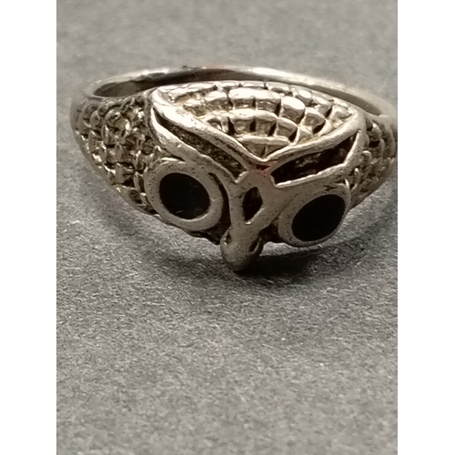 25 - White metal men's owl ring boxed size Q