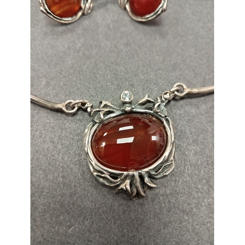 50 - Art nouveau 925 silver carnelian stone pendant on cuff chain 14cm diameter with matching earrings