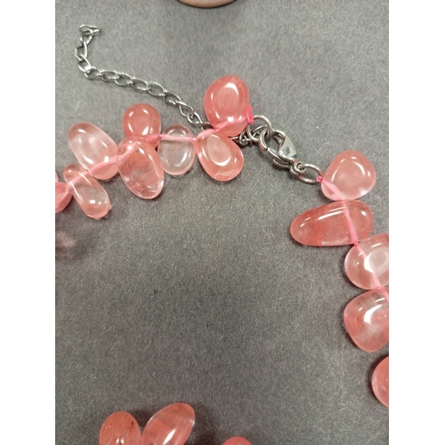 65 - Large strawberry quartz necklace L 46cm and matching bracelet