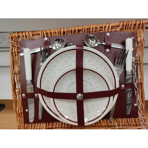 145 - Vintage picnic hamper Complete