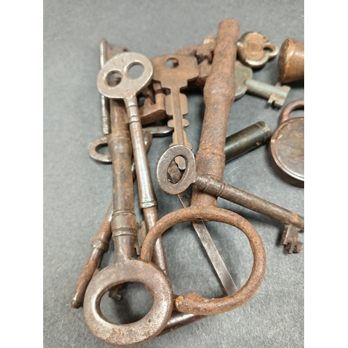 4 - Job lot of vintage and Antique keys, a lock and a corkscrew