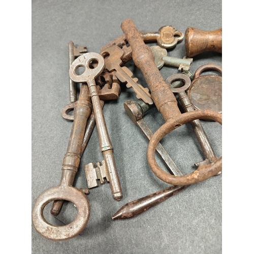 4 - Job lot of vintage and Antique keys, a lock and a corkscrew