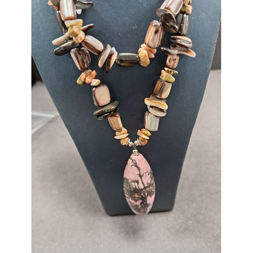 72 - Vintage Rhodonite stone necklace