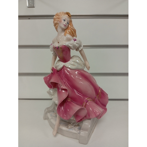 124 - Vintage 1988 Cinderella Franklin mint Disney porcelain figurine designed by Gerda Neubaccher