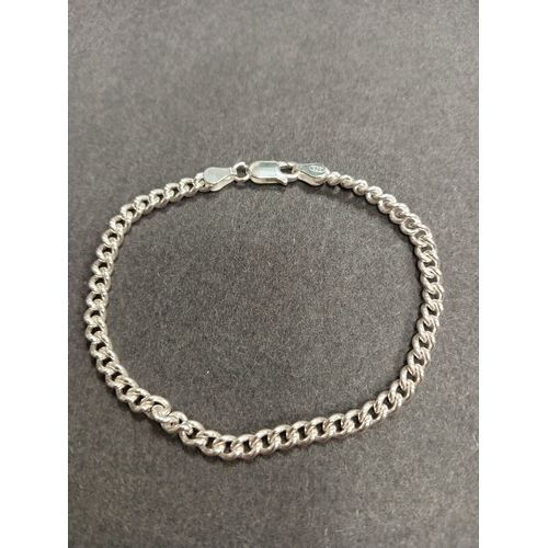 385 - 925 silver curb bracelet 18cm