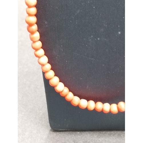 397 - 9ct gold clasp coral vintage necklace 42cm