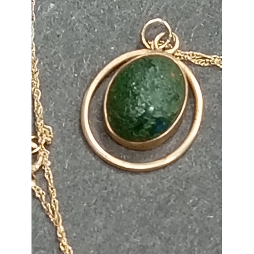 412 - 14ct gold green druzy Agate pendant 1.5 cm on 9ct gold 46cm chain weight 2.24 grams