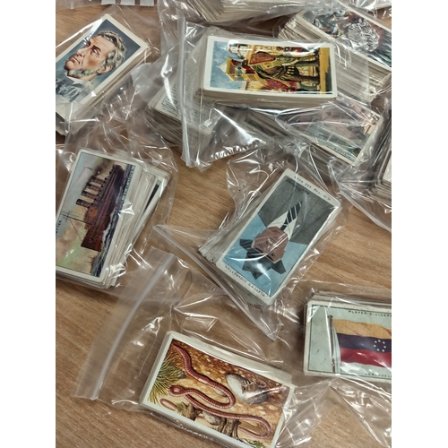 19 - Job lot of complete sets of vintage cigarette picture cards and Two albums includes animals, flags, ... 