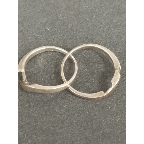 311 - 925 silver entwined rings size M