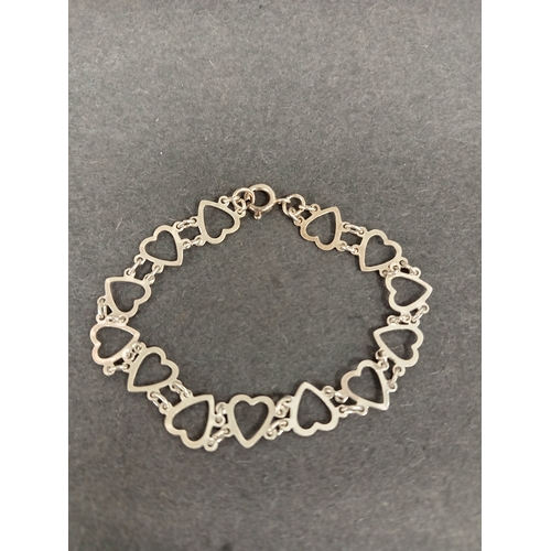 312 - 925 silver heart bracelet 14cm