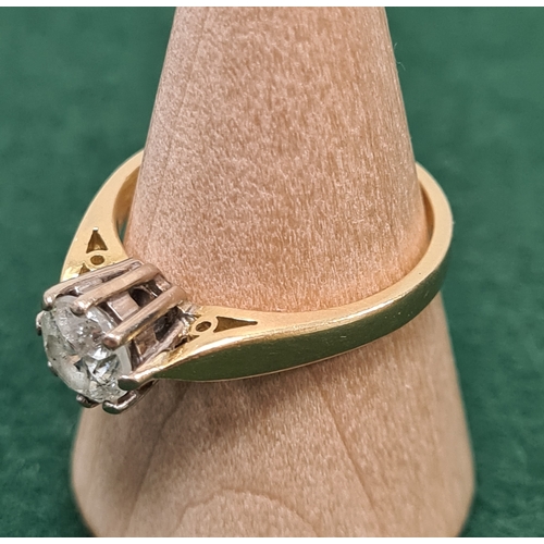 320 - 1 carat Diamond solitaire ring set in 18 carat gold. Size N+ 3.8 grams.