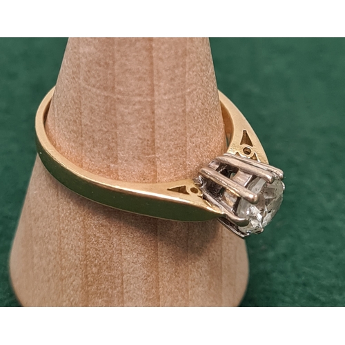 320 - 1 carat Diamond solitaire ring set in 18 carat gold. Size N+ 3.8 grams.