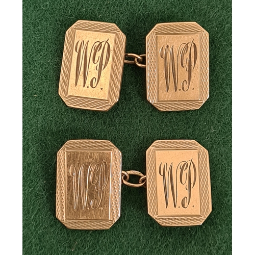 325 - Pair of 9 carat gold cuff links monogram W.P. 2.8 grams