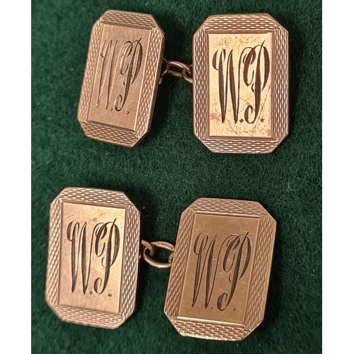 325 - Pair of 9 carat gold cuff links monogram W.P. 2.8 grams