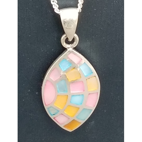 665 - 925 silver mother of pearl oval pendant 5cm on 925 silver chain 56cm