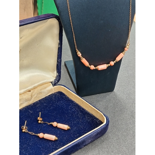 675 - Art Deco yellow metal pink coral necklace 16cm and matching dangle earrings 2cm in vintage box