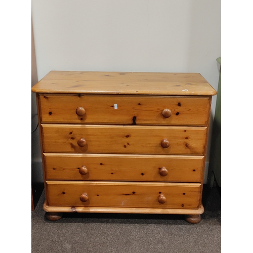 444 - Pine Chest of drawers with 4 drawers. H 68.5cm x W 80 x D 49cm.