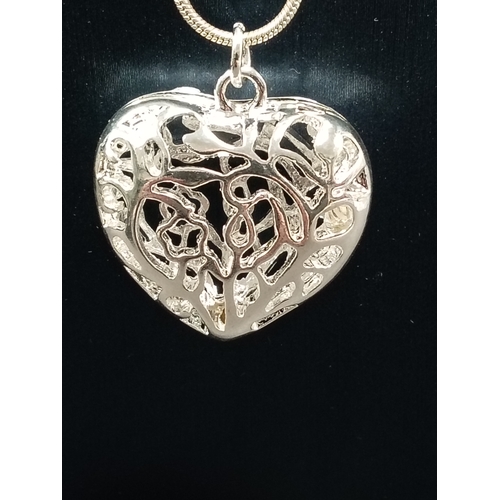 683 - 925 silver large heart pendant on 925 silver chain L 54cm