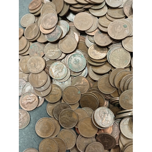 644 - Job lot of half pence coins