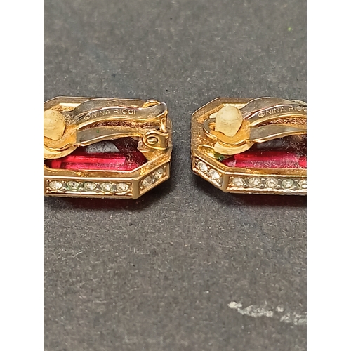 713 - Nina Ricci vintage clip on earrings