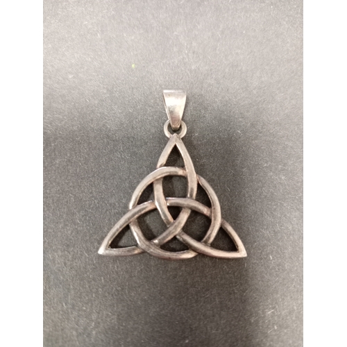 714 - 925 silver celtic Triquetra happiness knot pendant 3cm