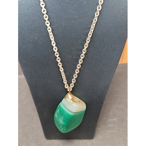 717 - Green Agate stone on white metal chain L 46cm