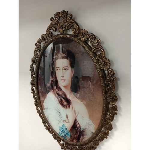 507 - Elegant lady print portrait in an ornate Italian frame H 32cm x W 22cm